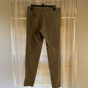 Lululemon men’s pants. Slim. 33 waist. 34 length. Taupe.